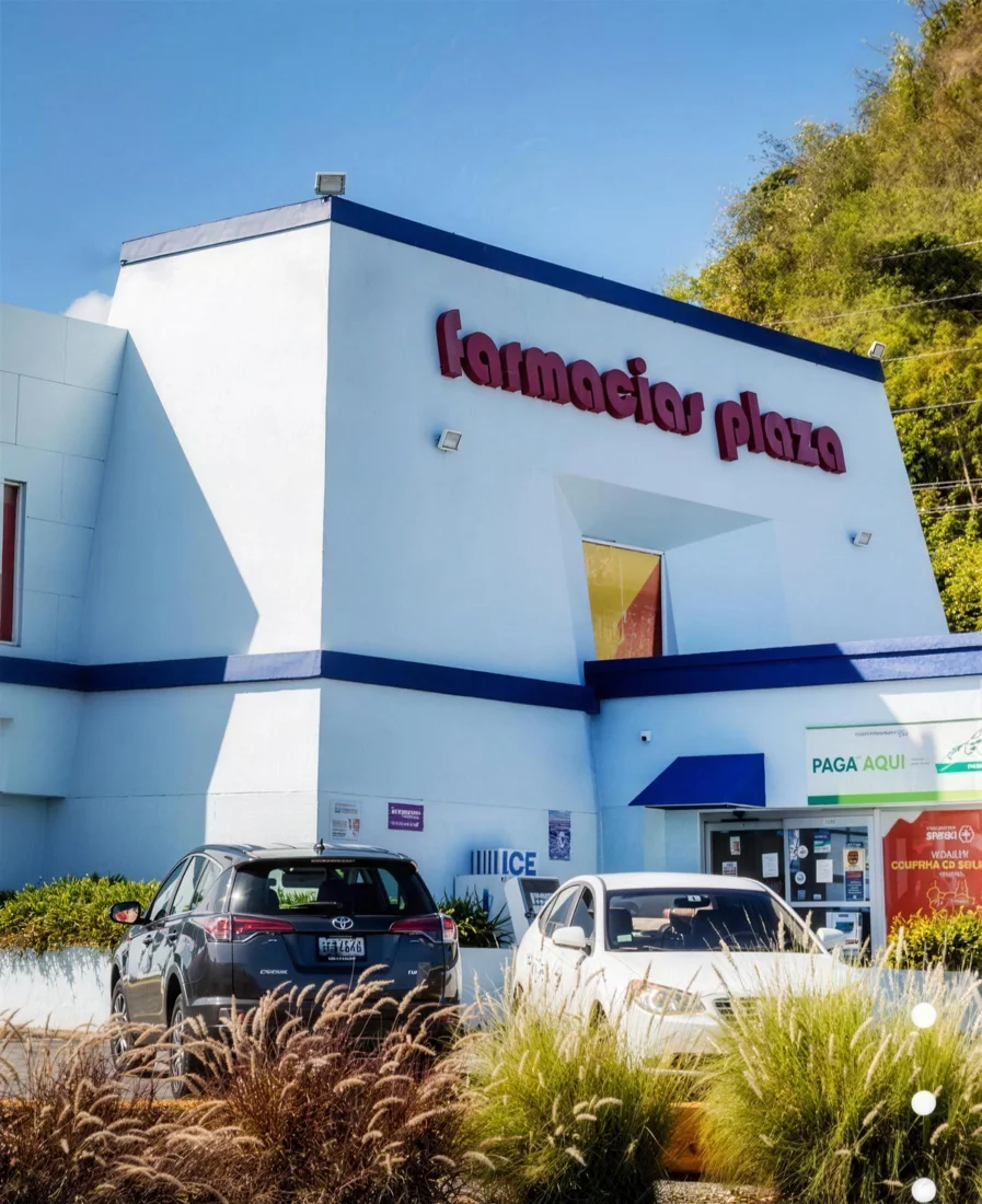 Fachada de una Farmacias Plaza